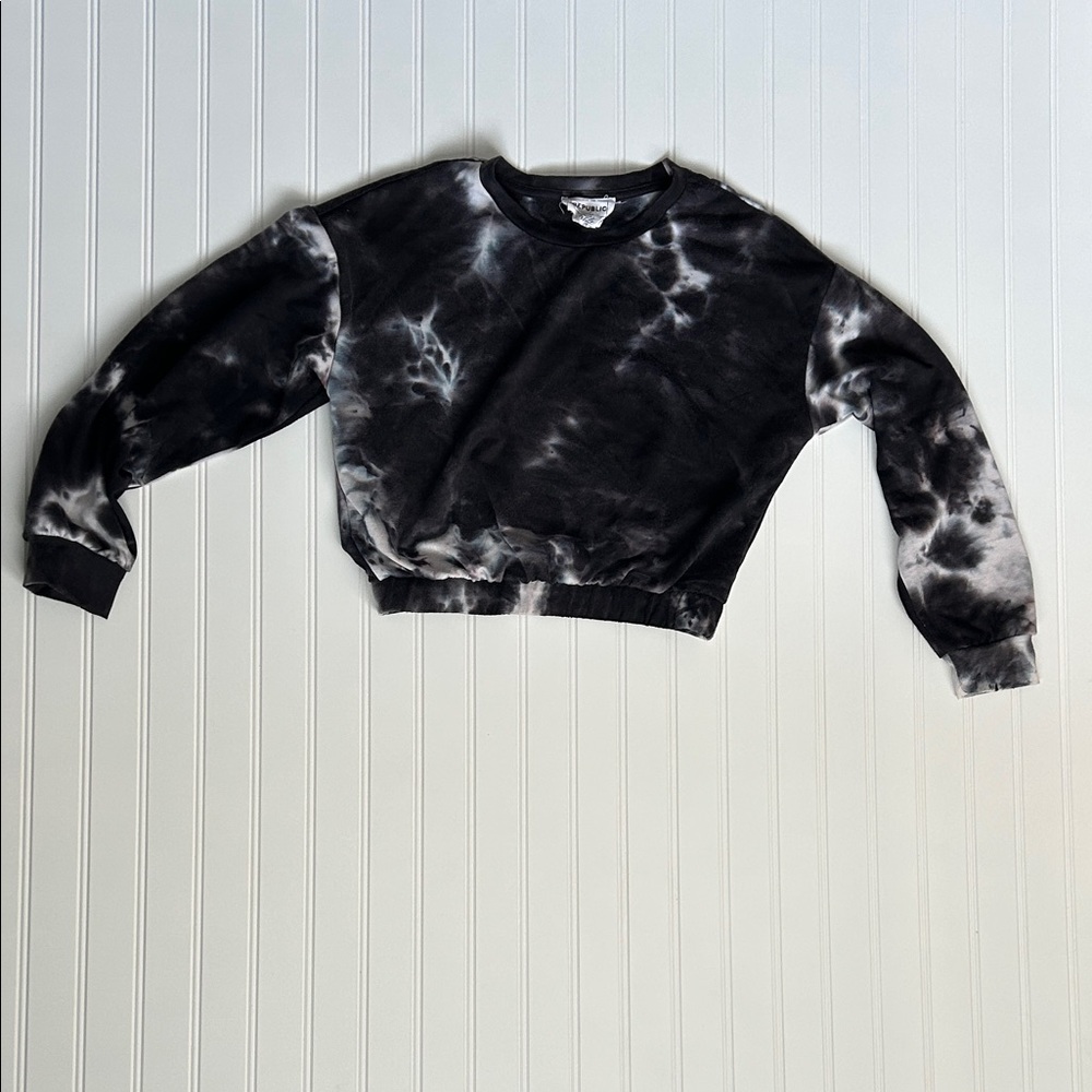 For The Republic Black & White Tie-Dye Cropped Sweatshirt
